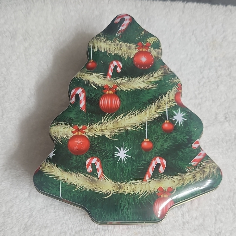 Holiday Tree Tin with Red Ornaments